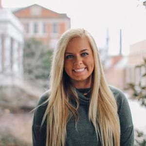 Meet your Posher, Olivia